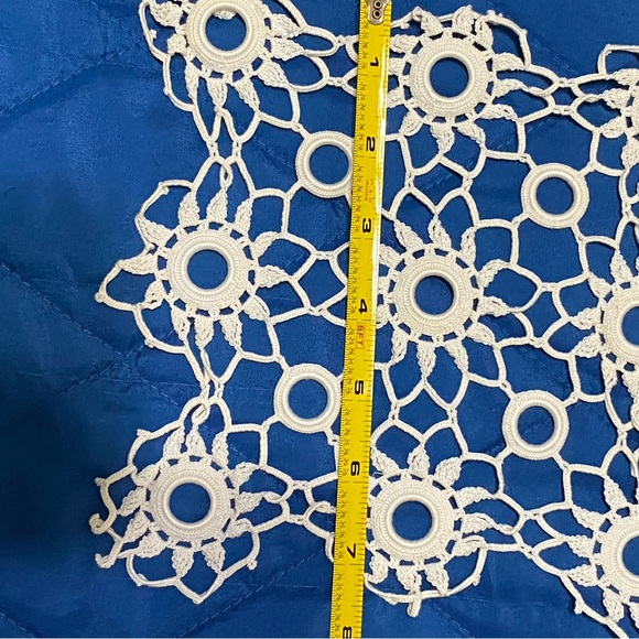 4 Vintage Doilies - Picture 5 of 11